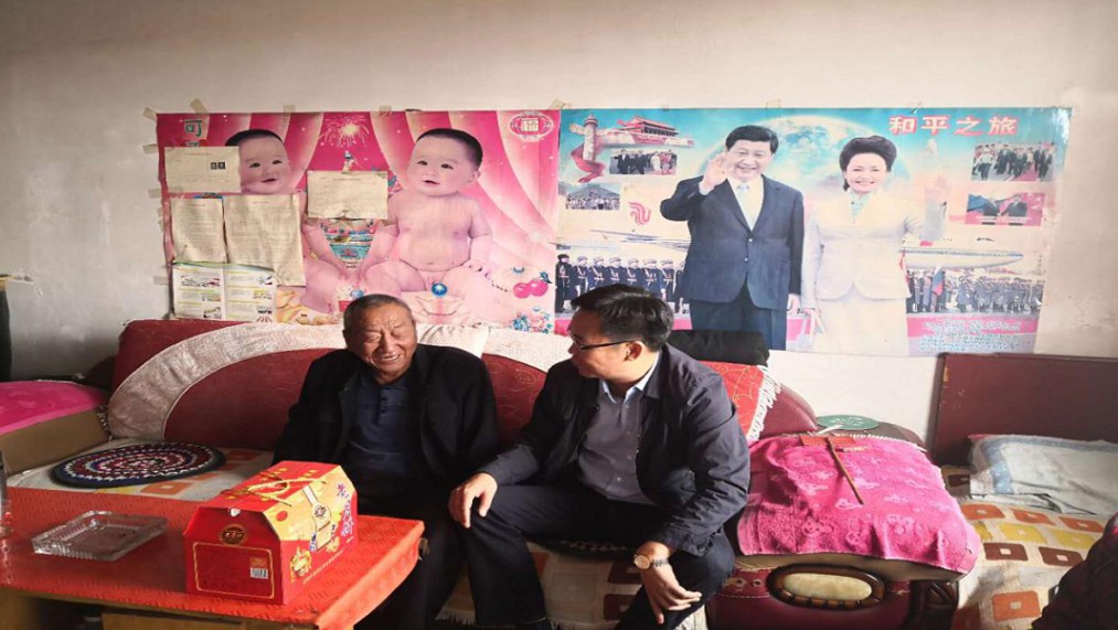 中秋佳節(jié)送溫暖 結(jié)對(duì)幫扶暖人心
